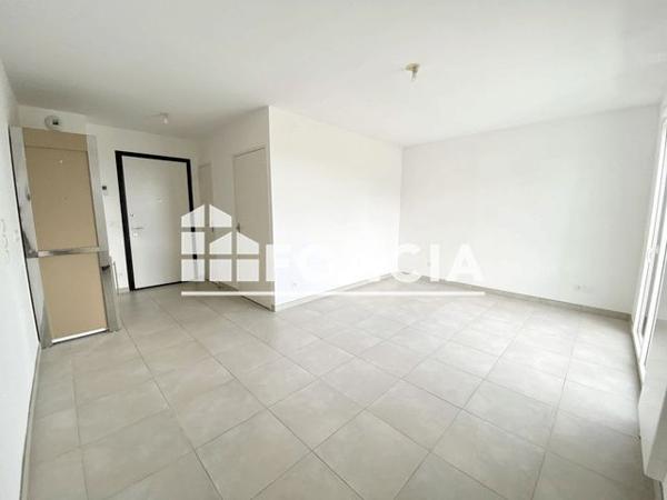 Location Studio 27.1 m² - CHEMIN DU LOUP Saint Julien En Genevois 74160