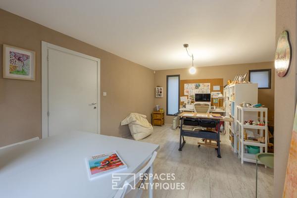 Maison esprit loft et son espace professionnel