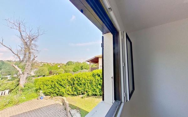 Maison à vendre    5 pièces •  Dommartin