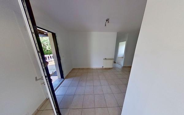 Maison à vendre    5 pièces •  Dommartin