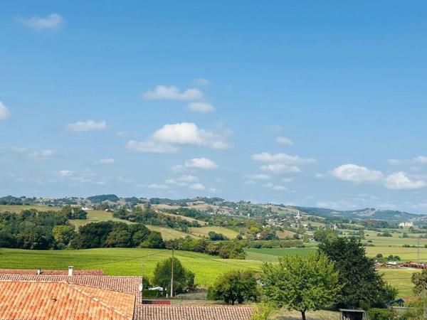 Vente                                                      Appartement
                        
                     2 pièces                      51 m2                     à Came