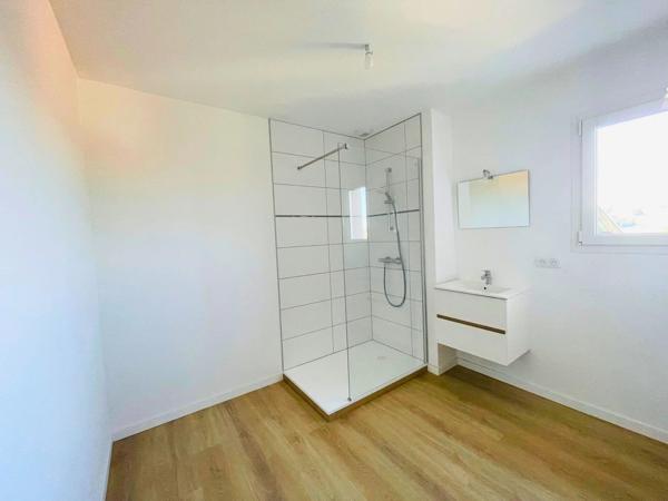 Vente                                                      Appartement
                        
                     2 pièces                      51 m2                     à Came