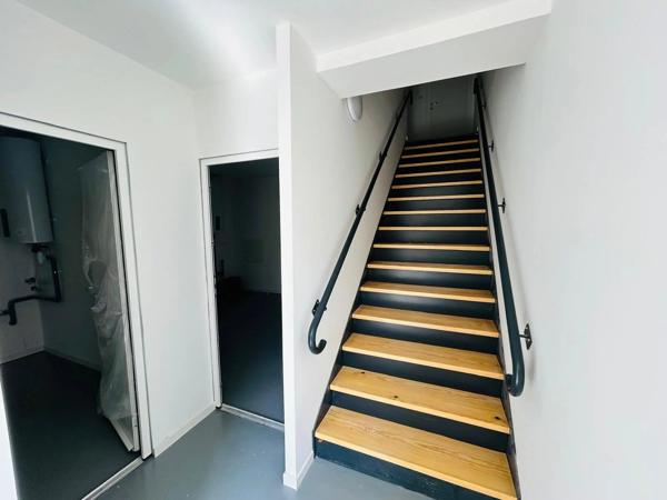 Vente                                                      Appartement
                        
                     2 pièces                      51 m2                     à Came