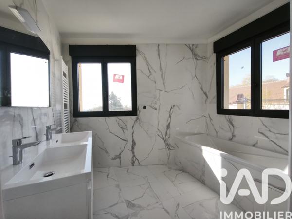 Maison à vendre 5 pièces 125,38 m² Germigny-l'Évêque