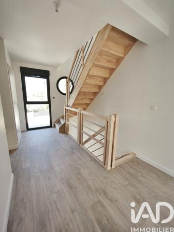 Maison à vendre 5 pièces 125,38 m² Germigny-l'Évêque