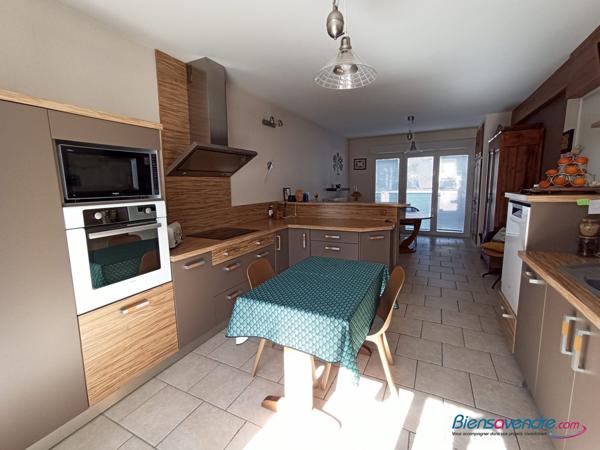 GRANDE MAISON LUMINEUSE