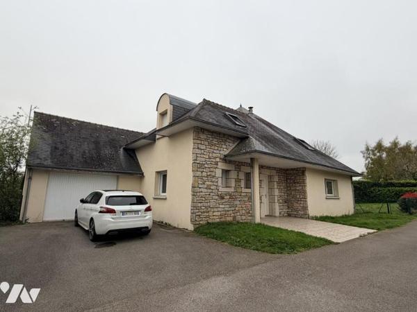 Maison d'habitation construite sur 2 étages 4 chambres