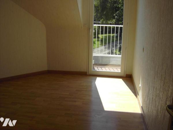 Maison d'habitation construite sur 2 étages 4 chambres