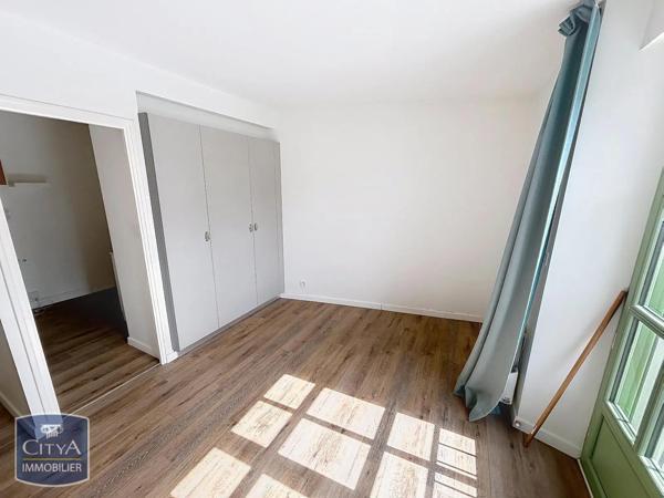 Maison à louer 6 pièces 156.11m² Auray (56400)