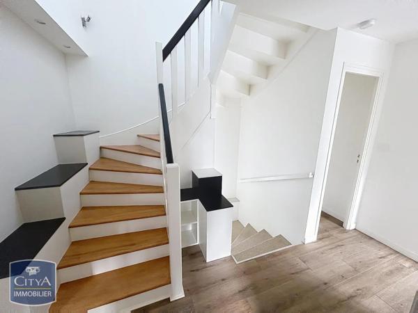 Maison à louer 6 pièces 156.11m² Auray (56400)