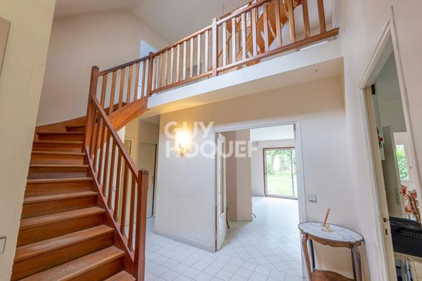 **Le Charme Authentique de Vieux Marly**