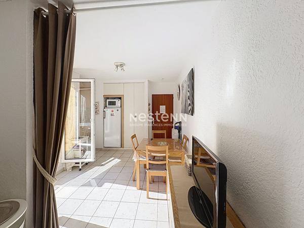 À deux pas de la plage, charmant T2 bis avec terrasse et garage