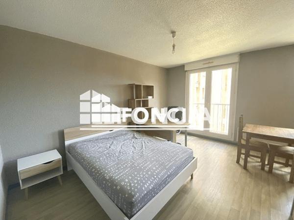 Location Studio 24.58 m² - 93-99 RUE CHARLES LEGENDRE Limoges 87000