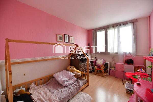 Bel appartement de quatre pièces! Ravalement réalisé en 2021 !