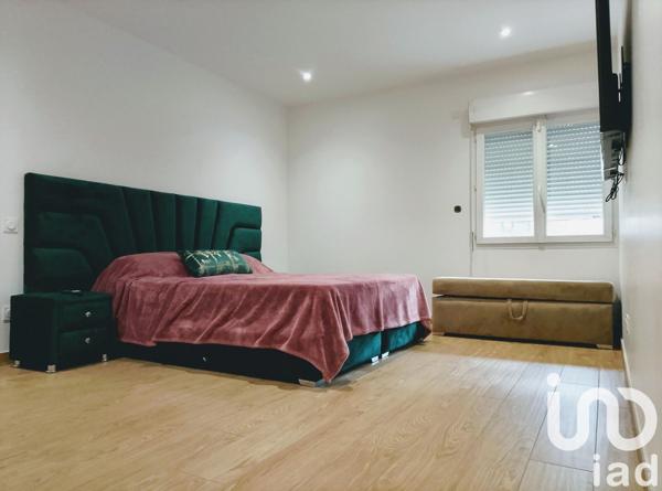 Maison 5 pièces de 155 m² à Sury-le-Comtal (42450)