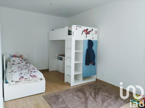 Maison 5 pièces de 155 m² à Sury-le-Comtal (42450)