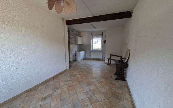 Maison à vendre    2 pièces •  Thil
