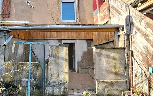 Maison à vendre    2 pièces •  Thil