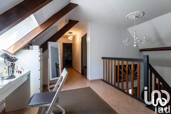 Demeure 8 pièces de 192 m² à Chambly (60230)