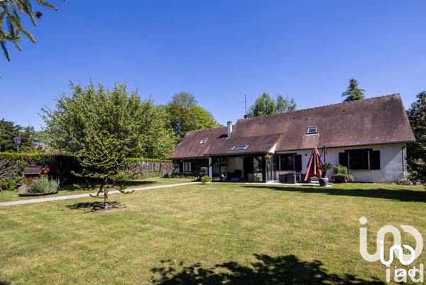 Demeure 8 pièces de 192 m² à Chambly (60230)