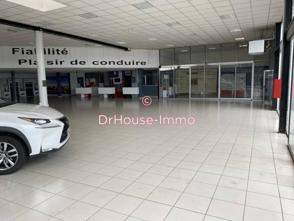 Commerce à vendre 15 pièces de 3 500 m²