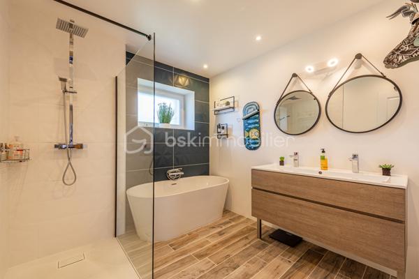 Corps de ferme de 218 m²