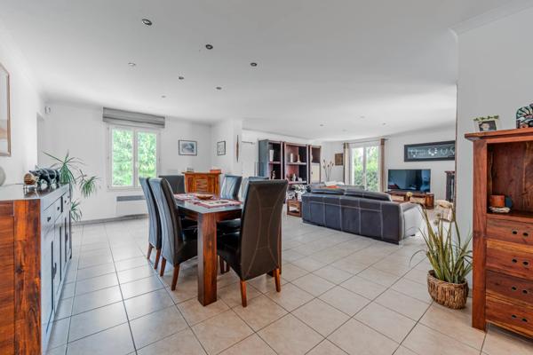 Immobilier Saint-Gilles (30800) – Villa 150.47m2 – 490 000 €