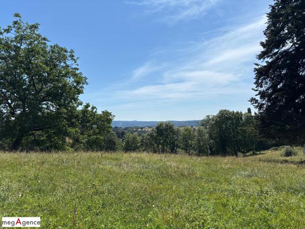 Terrain à SAINT-HILAIRE-PEYROUX, 19560 - 2810m²