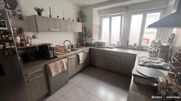 Maison de ville avec jardin à Laval