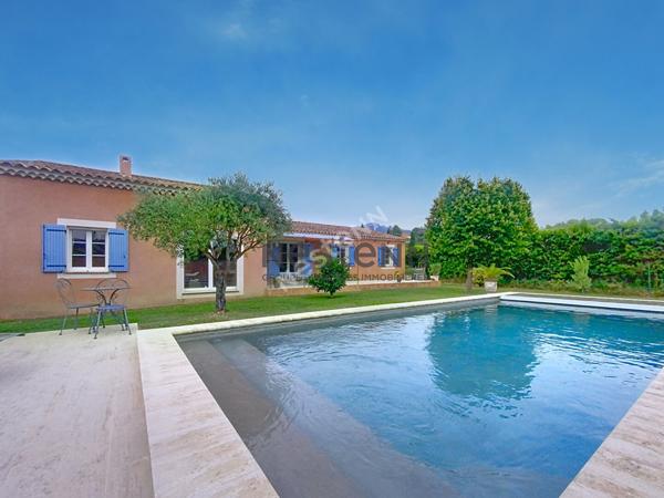 Maison Vacqueyras 6 pièce(s) 143 m2 Terrain - Piscine - Garages