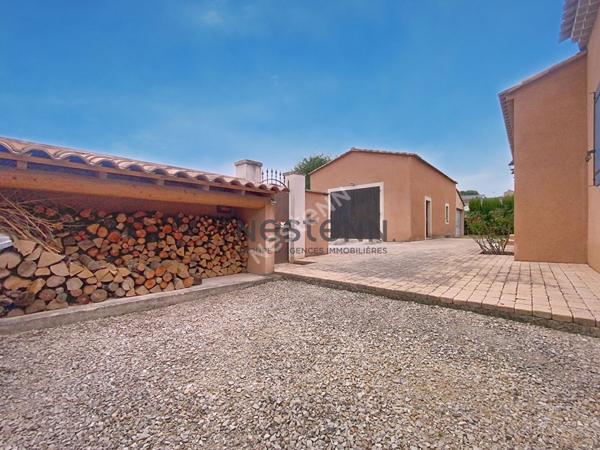 Maison Vacqueyras 6 pièce(s) 143 m2 Terrain - Piscine - Garages