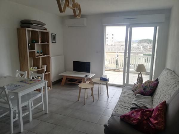 EXCLUSIVITE - T2 DE 50.78 M² DANS RESIDENCE RECENTE SECURISEE PAR VISIOPHONE