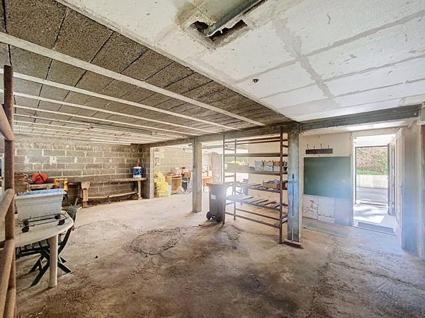 A vendre, maison de 104m2 sur sous-sol avec terrain de plus de 600m2 à Château-Gontier