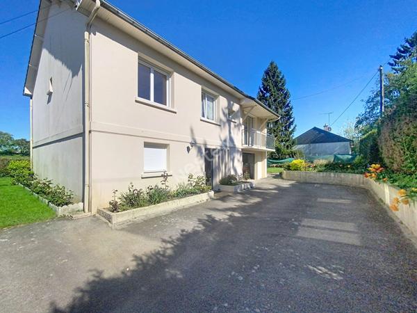 A vendre, maison de 104m2 sur sous-sol avec terrain de plus de 600m2 à Château-Gontier