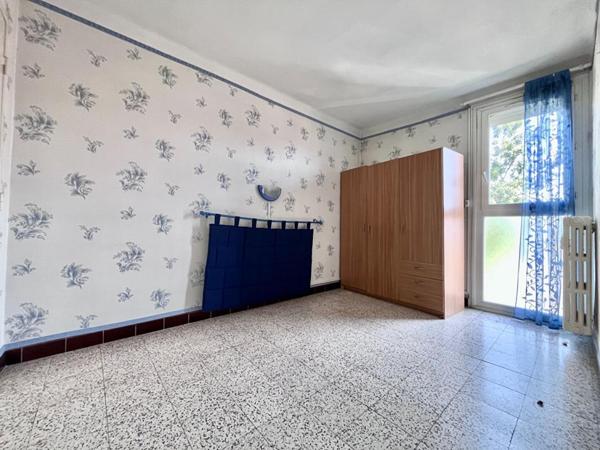 Spécial investisseur, appartement T3  de 60 m², au 1 er étage avec garage de 19 m² très fort rendement locatif