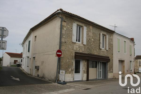 Maison à vendre 4 pièces 87 m² Saint-Bonnet-sur-Gironde