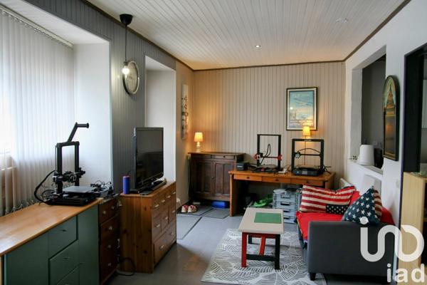 Maison à vendre 4 pièces 87 m² Saint-Bonnet-sur-Gironde