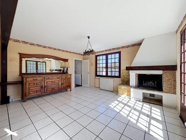 Maison à vendre 317 700 € Gujan-Mestras 4 p 107 m² DPE C