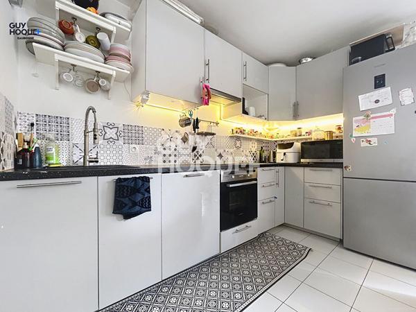 Eaubonne: 2min à pieds GARE ERMONT-EAUBONNE Résidence 2017: Appartement 3 pièces -2 chambres 64m² avec balcons + 2 places de parking