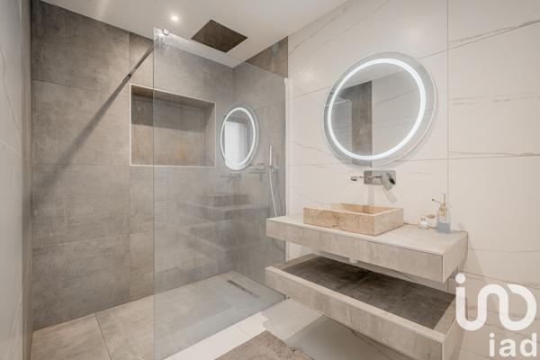 Maison 7 pièces de 184 m² à Meylan (38240)