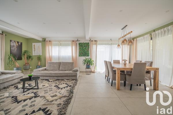 Maison 7 pièces de 184 m² à Meylan (38240)