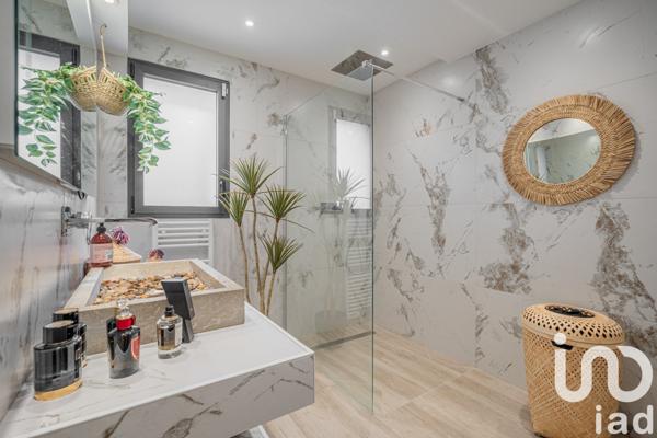 Maison 7 pièces de 184 m² à Meylan (38240)