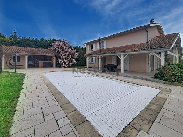 Tignieu ? Havre de paix : maison 150 m² avec piscine et jardin 889 m²