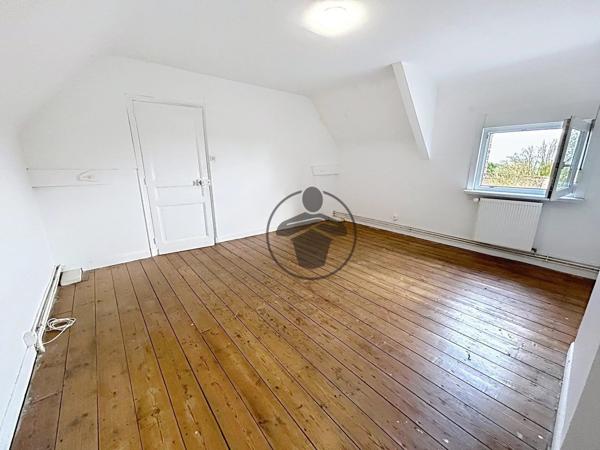 Location                                                      Maison de village
                        
                     3 pièces                      79 m2                     à Nauroy