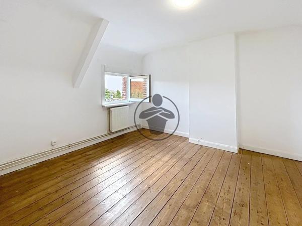 Location                                                      Maison de village
                        
                     3 pièces                      79 m2                     à Nauroy