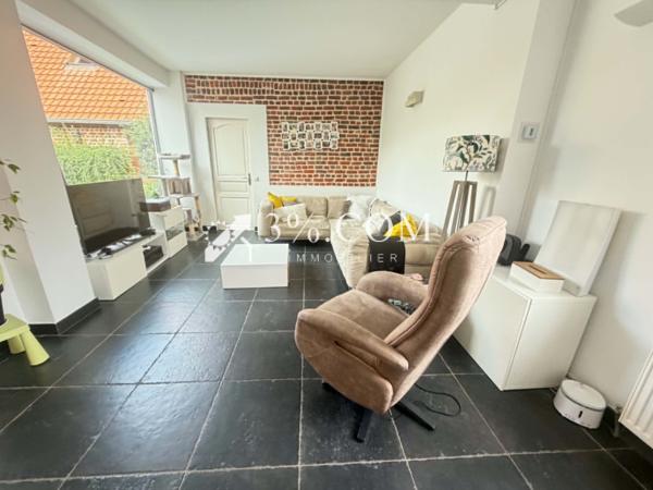 Maison
                                                                                                                                                                                                                                                                                                                        8 pièce(s)                                                                                                                                                                                                          5 chambre(s)                                                                                                                                                                                                          170  m²