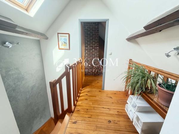 Maison
                                                                                                                                                                                                                                                                                                                        8 pièce(s)                                                                                                                                                                                                          5 chambre(s)                                                                                                                                                                                                          170  m²