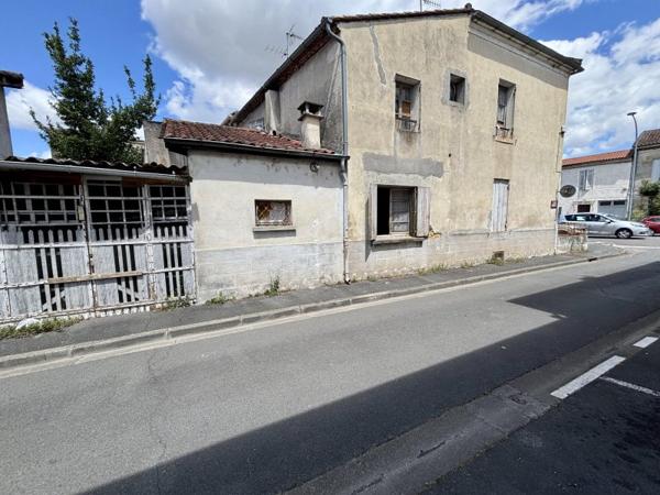 Vente / Maison de ville à Sainte-Foy-la-Grande (33220)