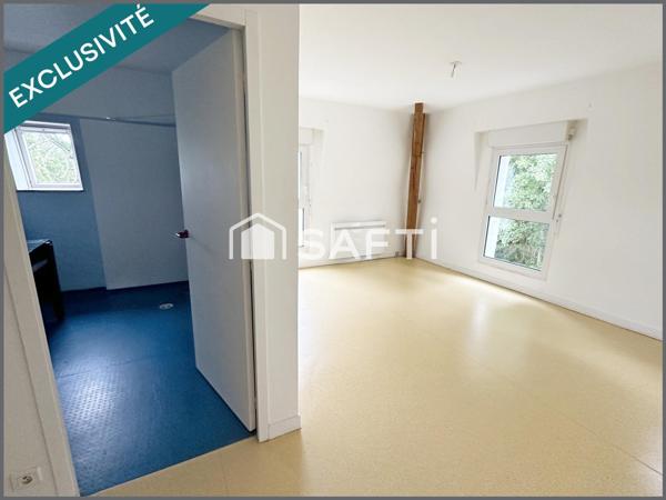 Grand appartement contemporain en très bon état (second et dernier étage) à cinq minutes de GENNES VAL DE LOIRE