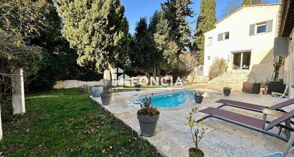 À vendre Maison 6 pièces 249 m² - Aix-en-provence 13090